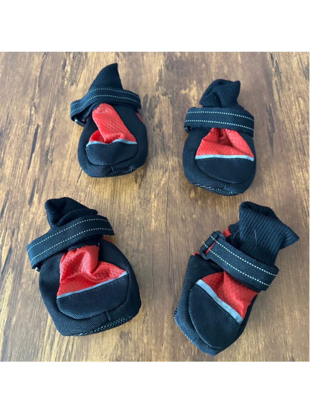 Heart to Tail Dog Boots Medium Black Red Reflective 4 Pack Pet Shoes